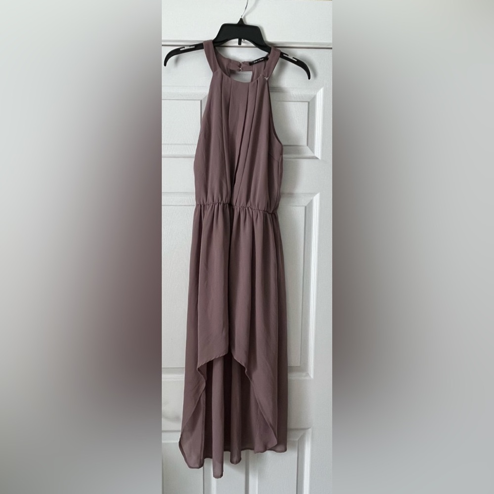 Elegant Mauve Sleeveless Dress
